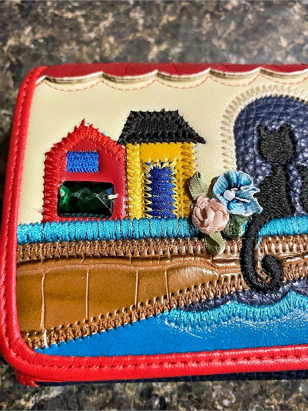 Tottyblu Braccialini Style "Love in Florence" Embroidered Wallet - Rare - Picture 4 of 5